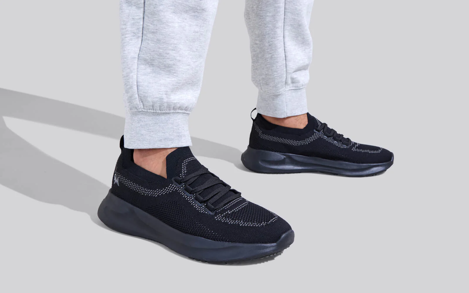 Begin Walk Leap : Black - Image 9