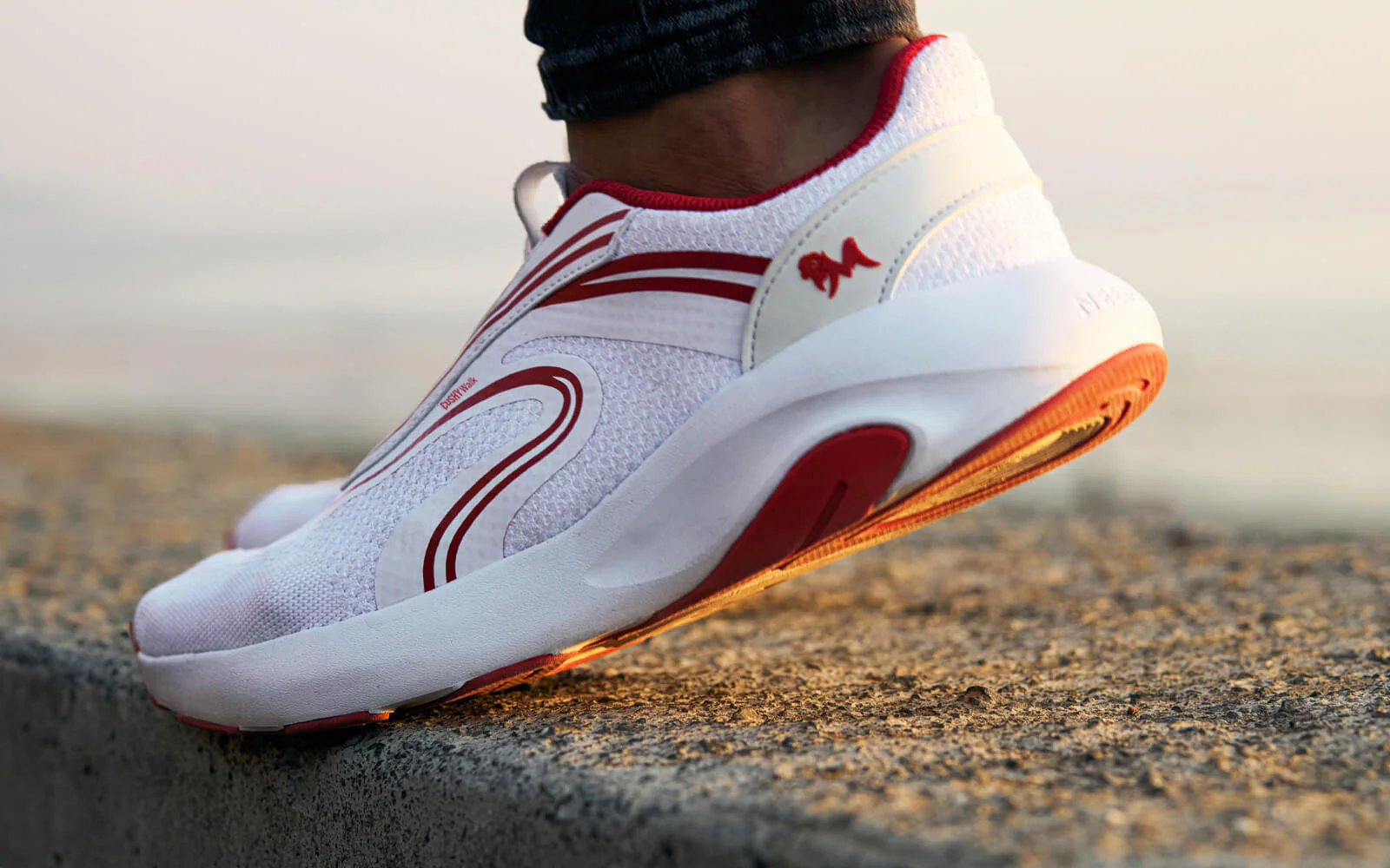 Begin Walk - Unwind : White-Red - Image 9