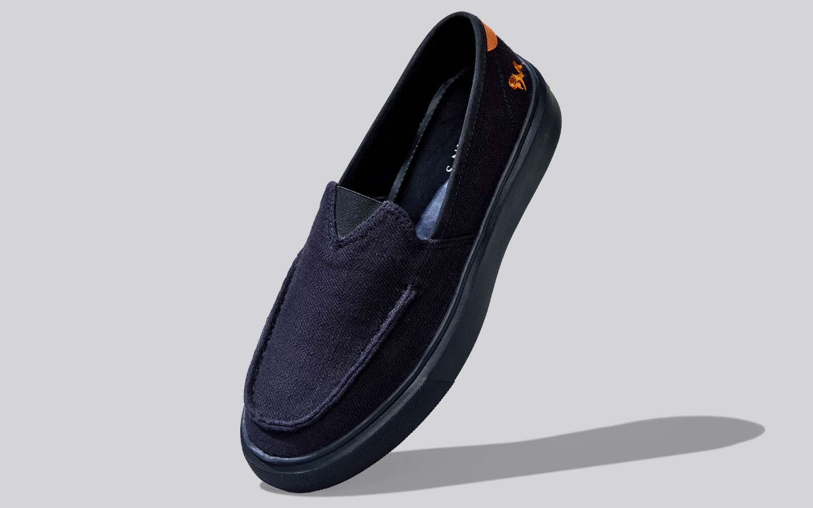 Canvas Coast Slip Ons : Black - Image 3