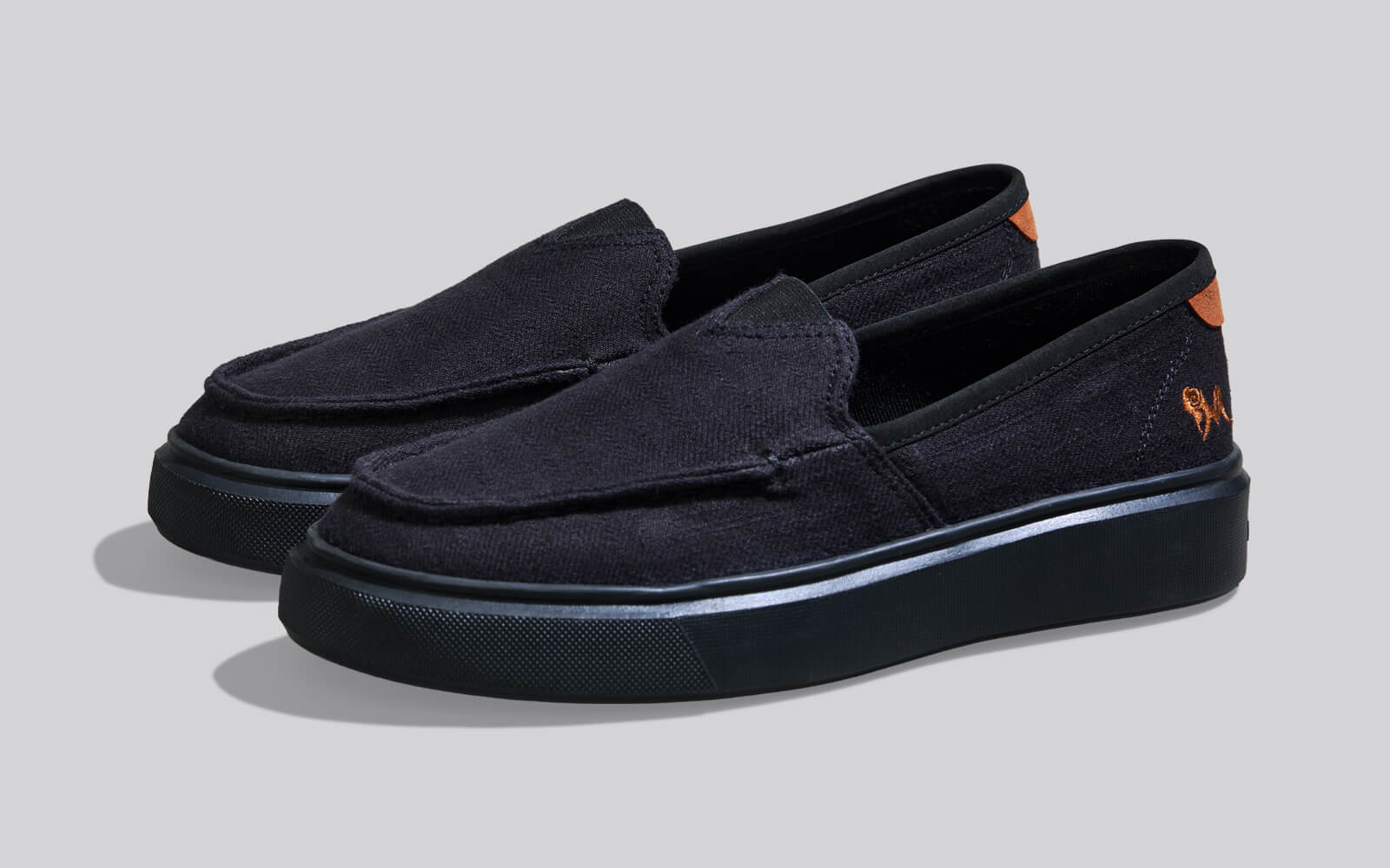 Canvas Coast Slip Ons : Black - Image 7