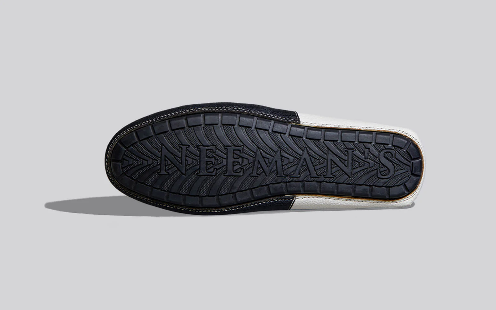 Color Block Loafers : White-Black - Image 3