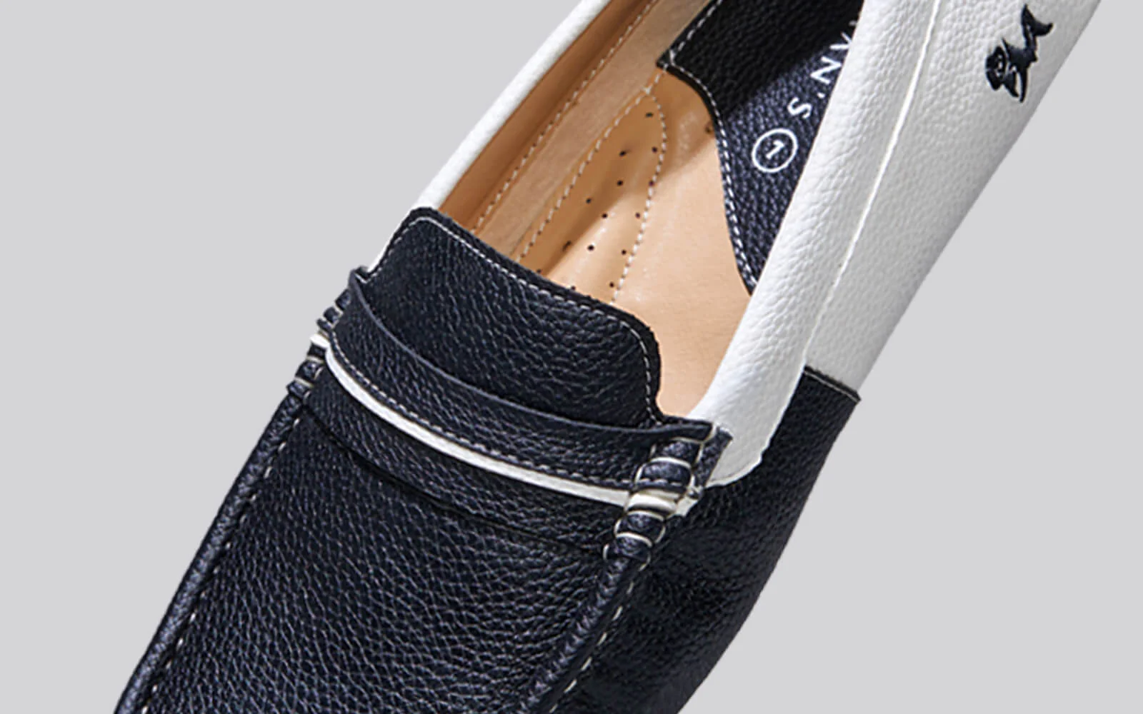 Color Block Loafers : White-Black - Image 7
