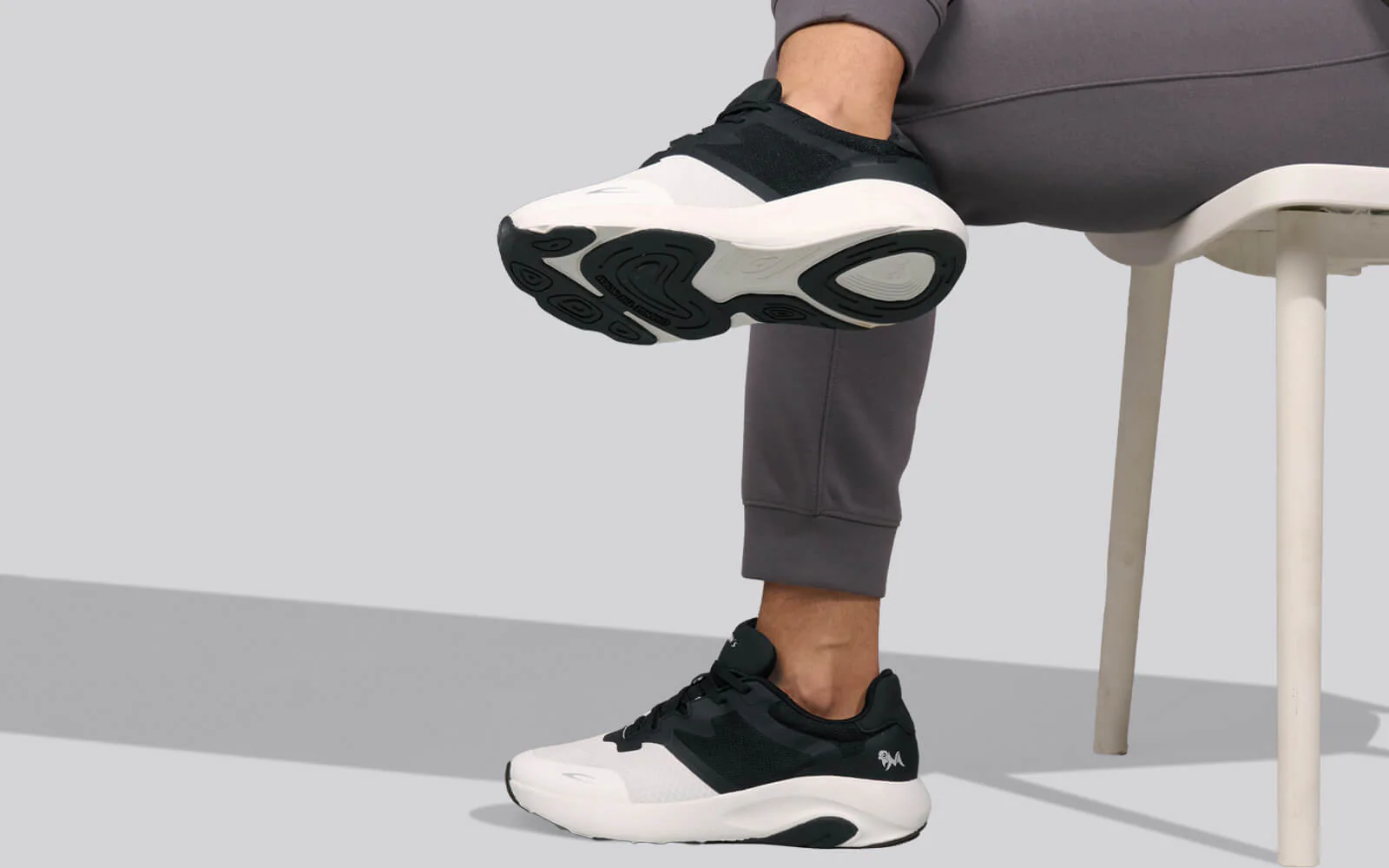 Color Block Sneakers for Men : Black White - Image 7
