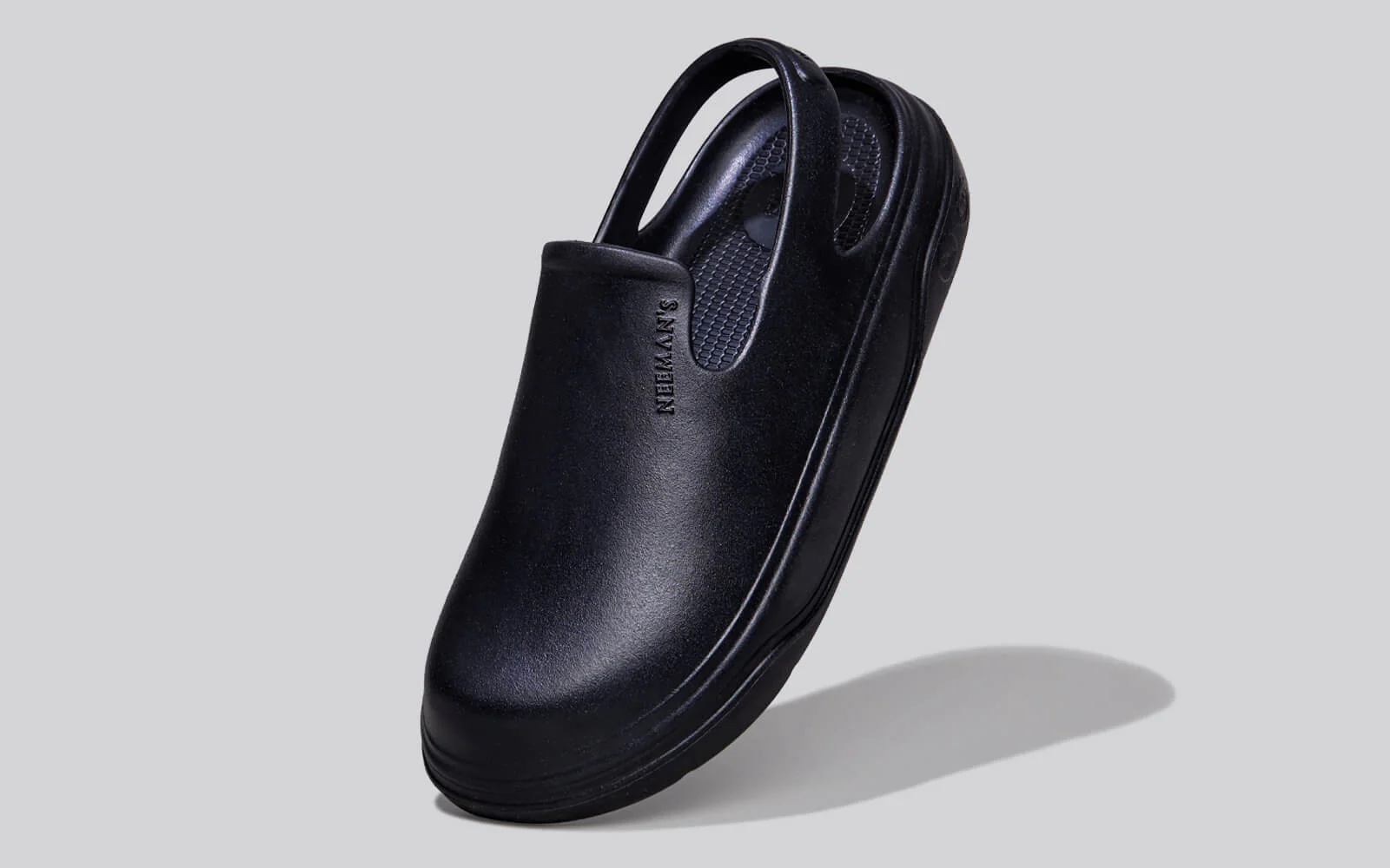 Cushers Clogs For Men : Black - Image 2