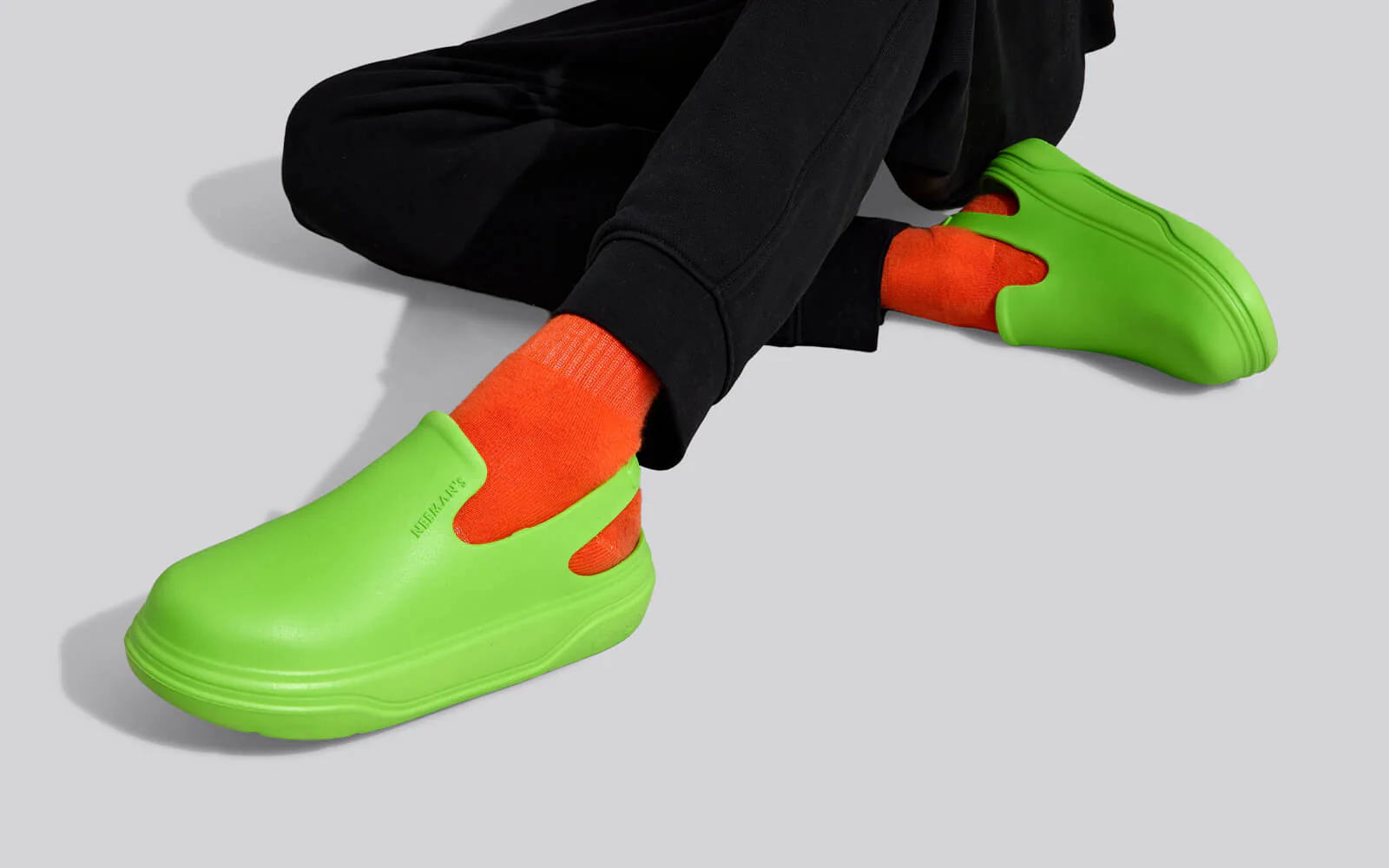 Cushers Clogs For Men : Neon Green - Image 7