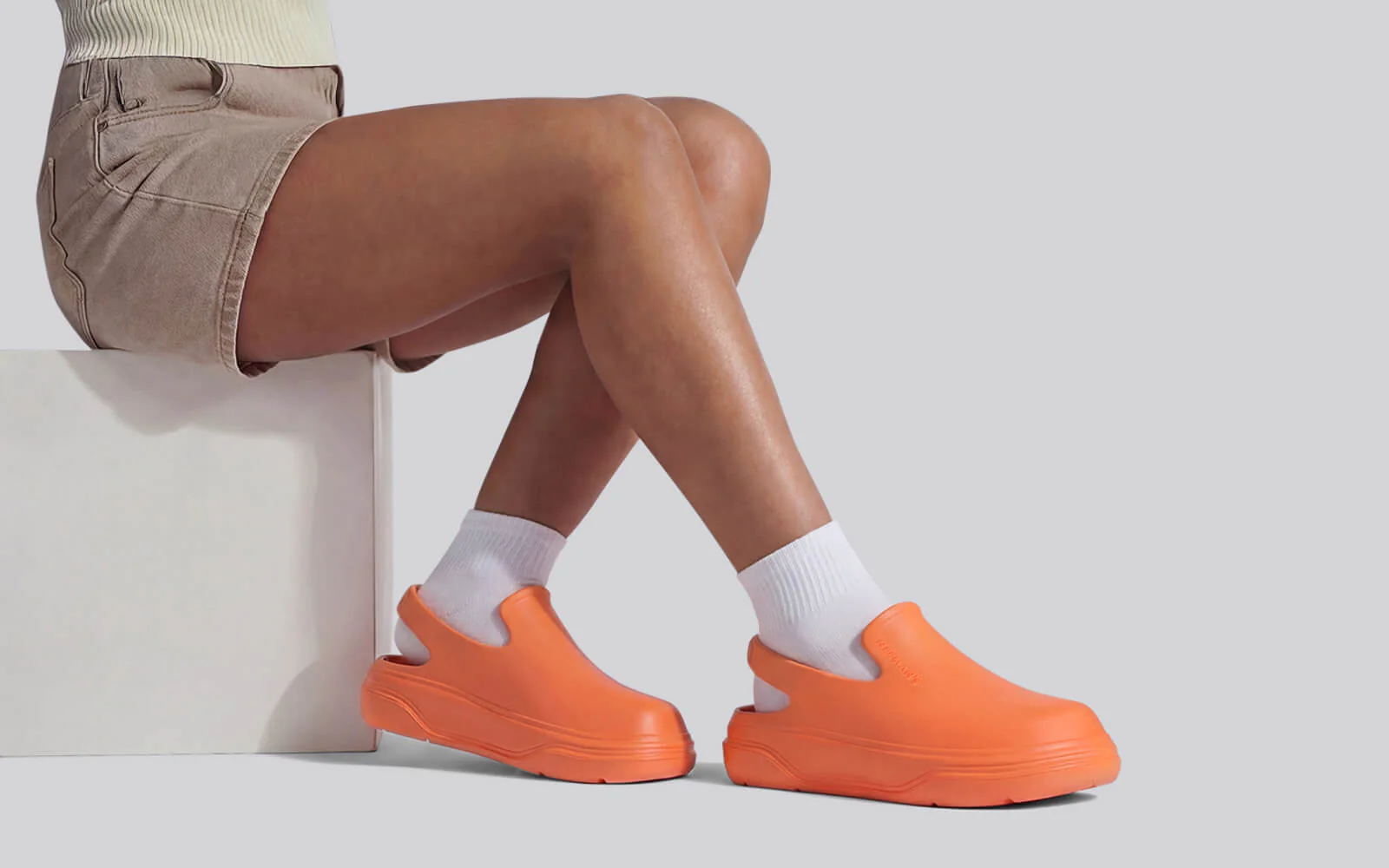Cushers Clogs For Women : Firecracker - Image 7
