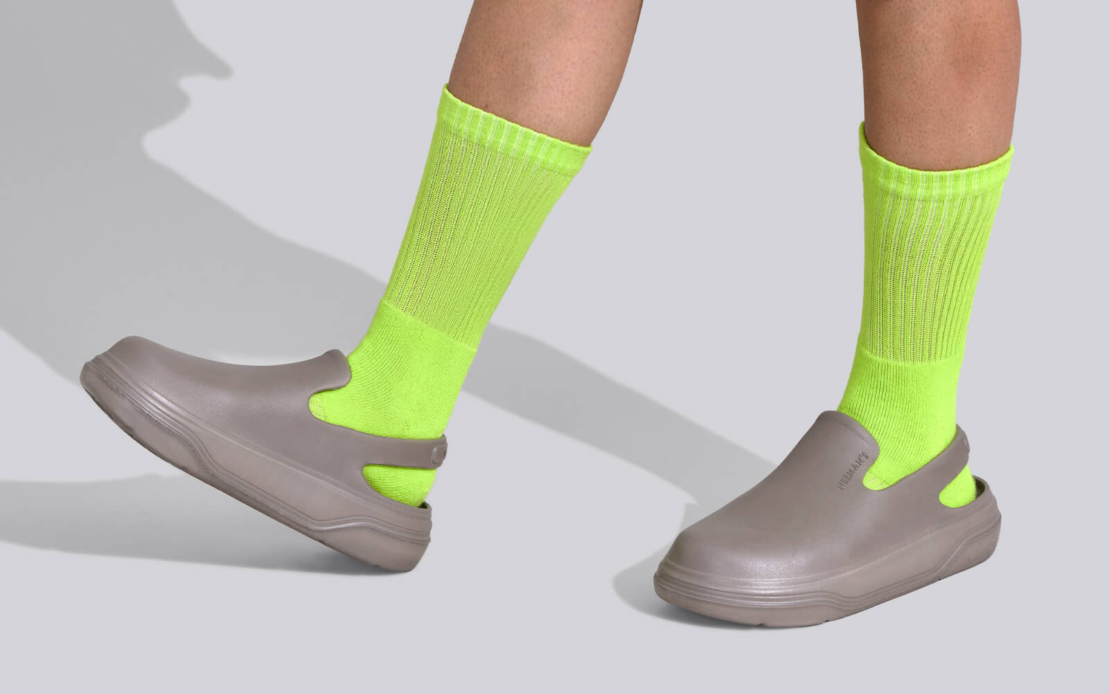 Cushers Clogs For Women : Goat Grey - Image 7
