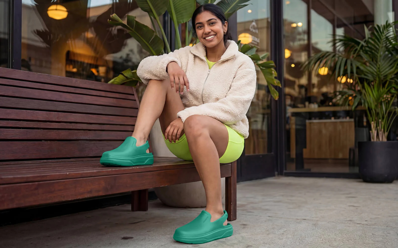 Cushers Clogs For Women : Pepper Green - Image 8