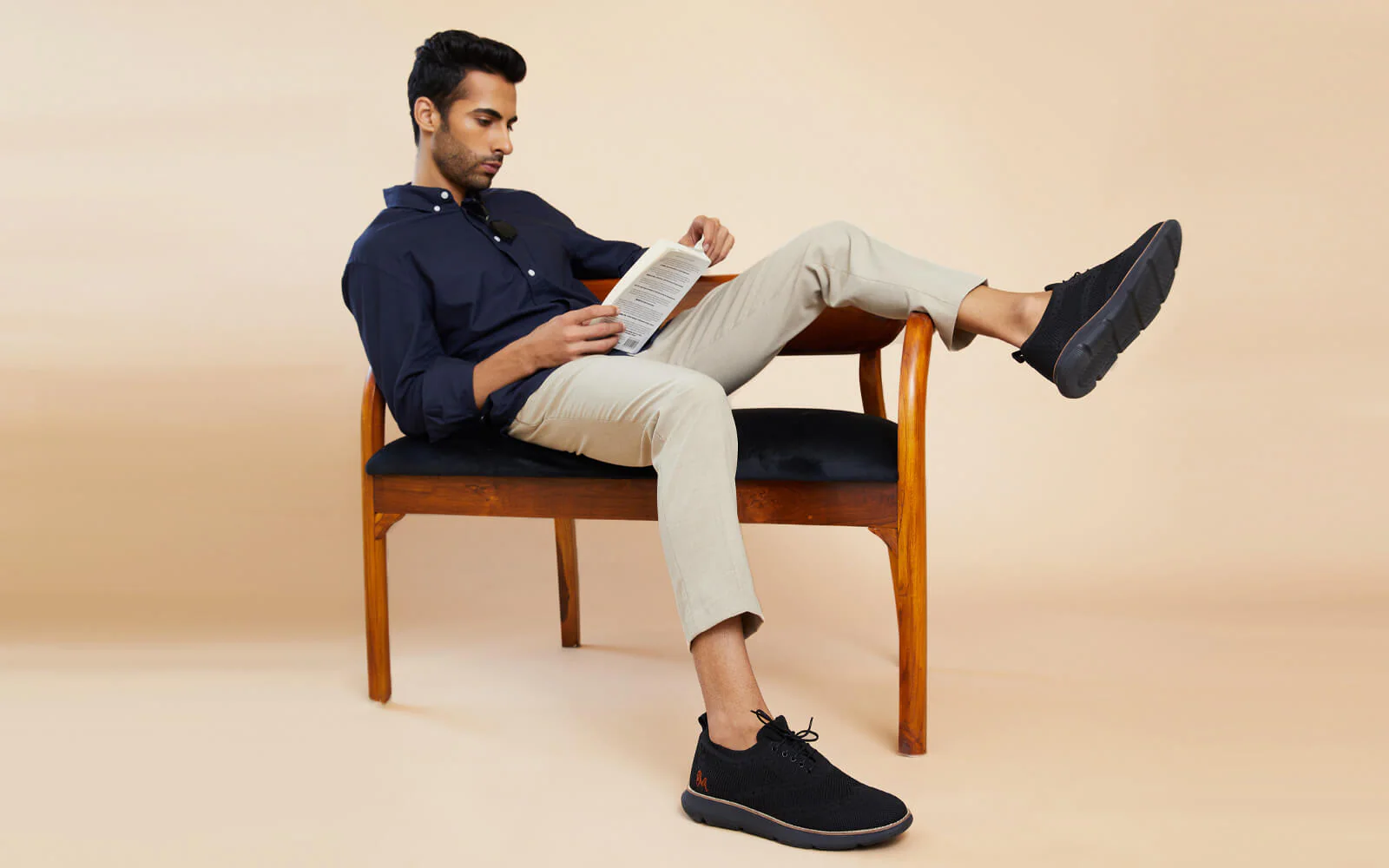 Dress Sneakers : Black - Image 4