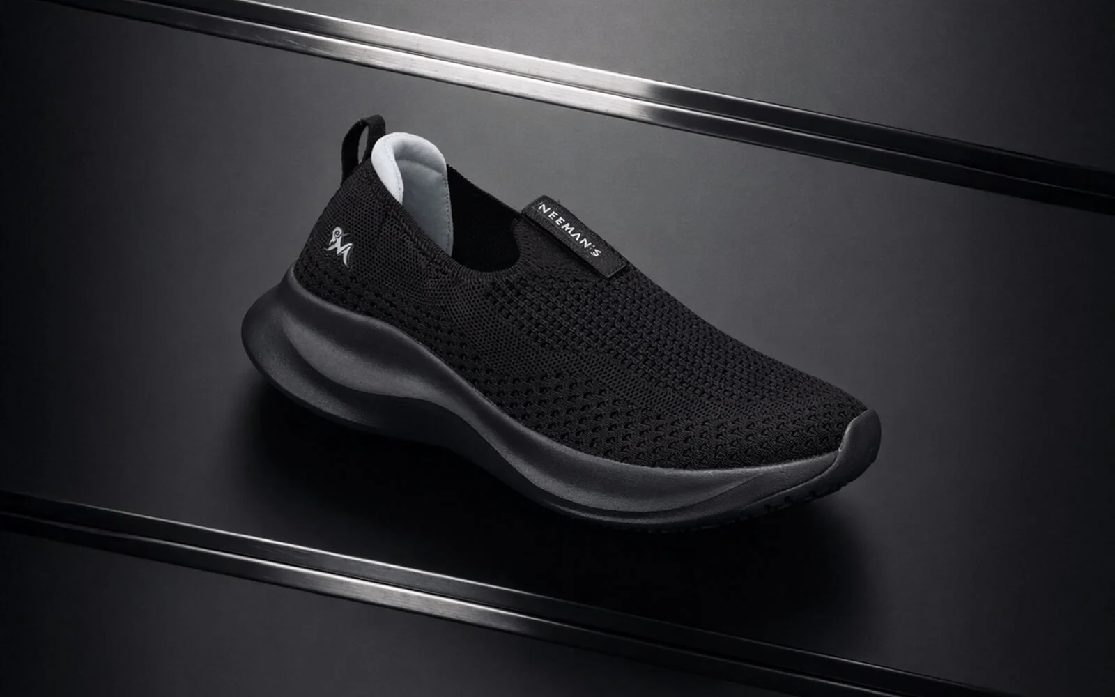Ease Flow Slip Ons : Black - Image 2