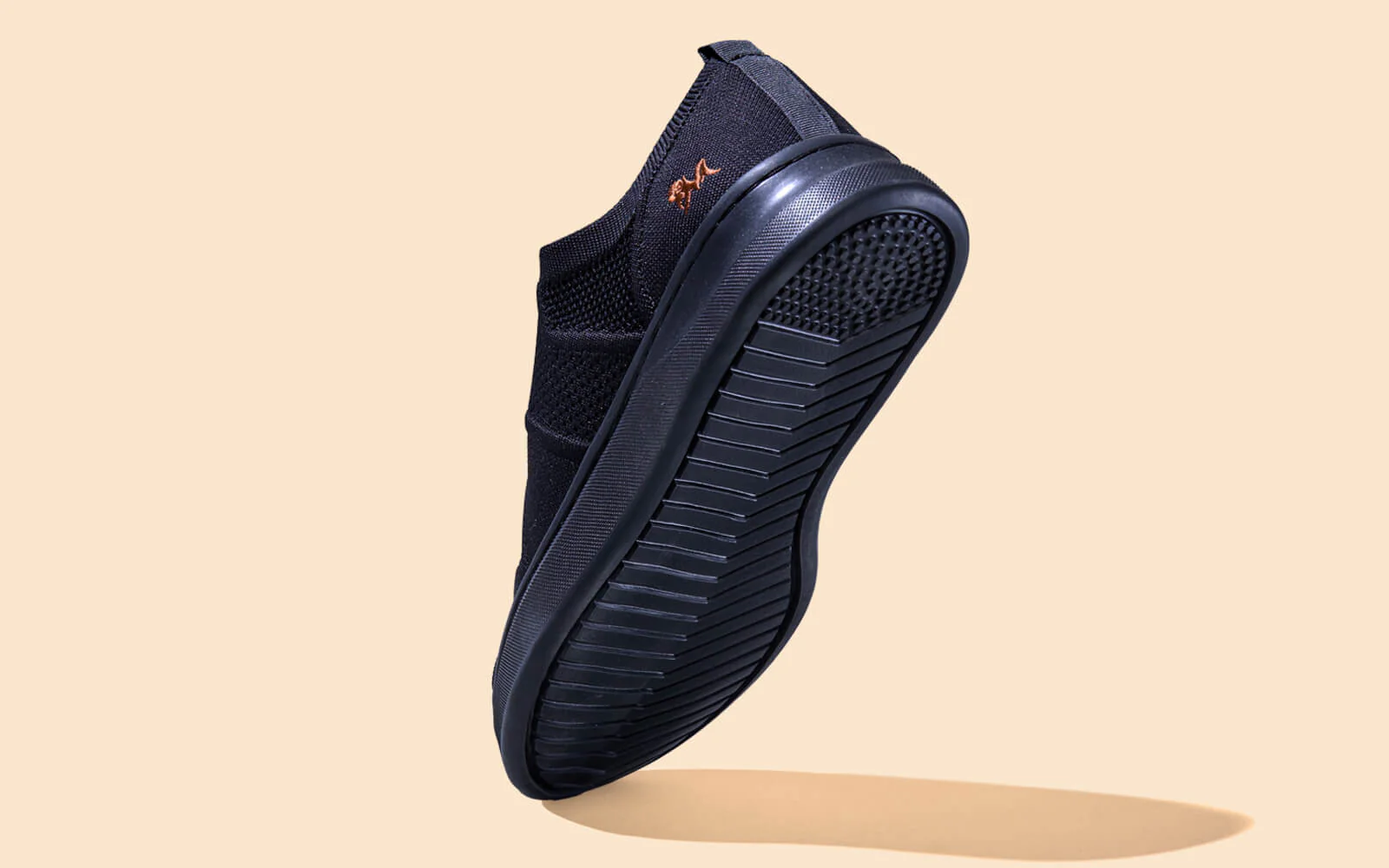 Elevate Low Top : Black - Image 4