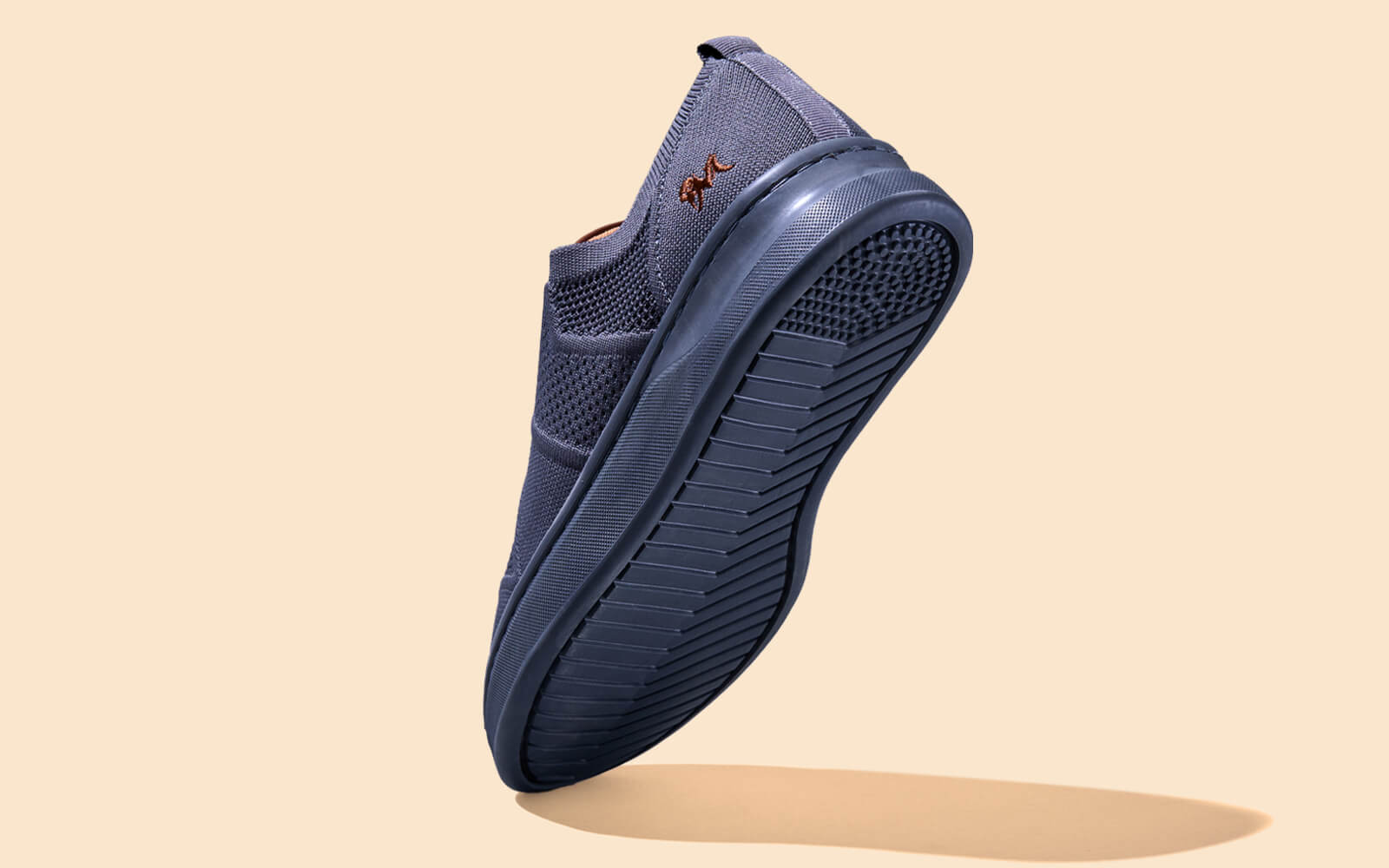 Elevate Low Top : Grey - Image 3