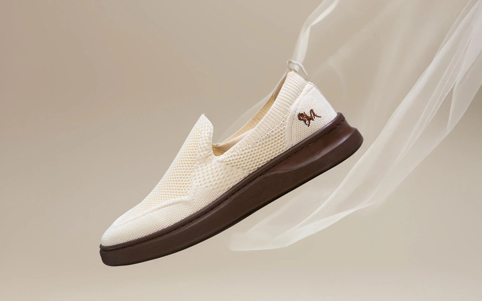 Elevate Slip Ons : Ivory - Image 7