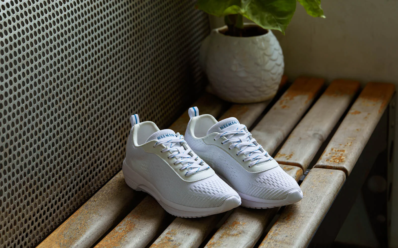 Everyday Basic Sneakers : Powder White - Image 8