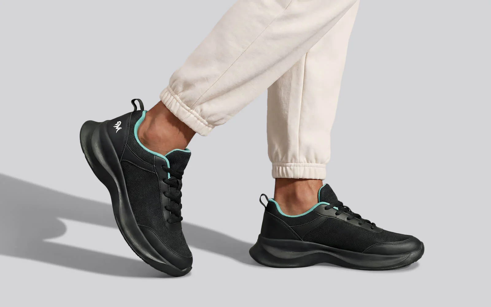 Everyday Rise Sneakers For Men : Black - Image 6