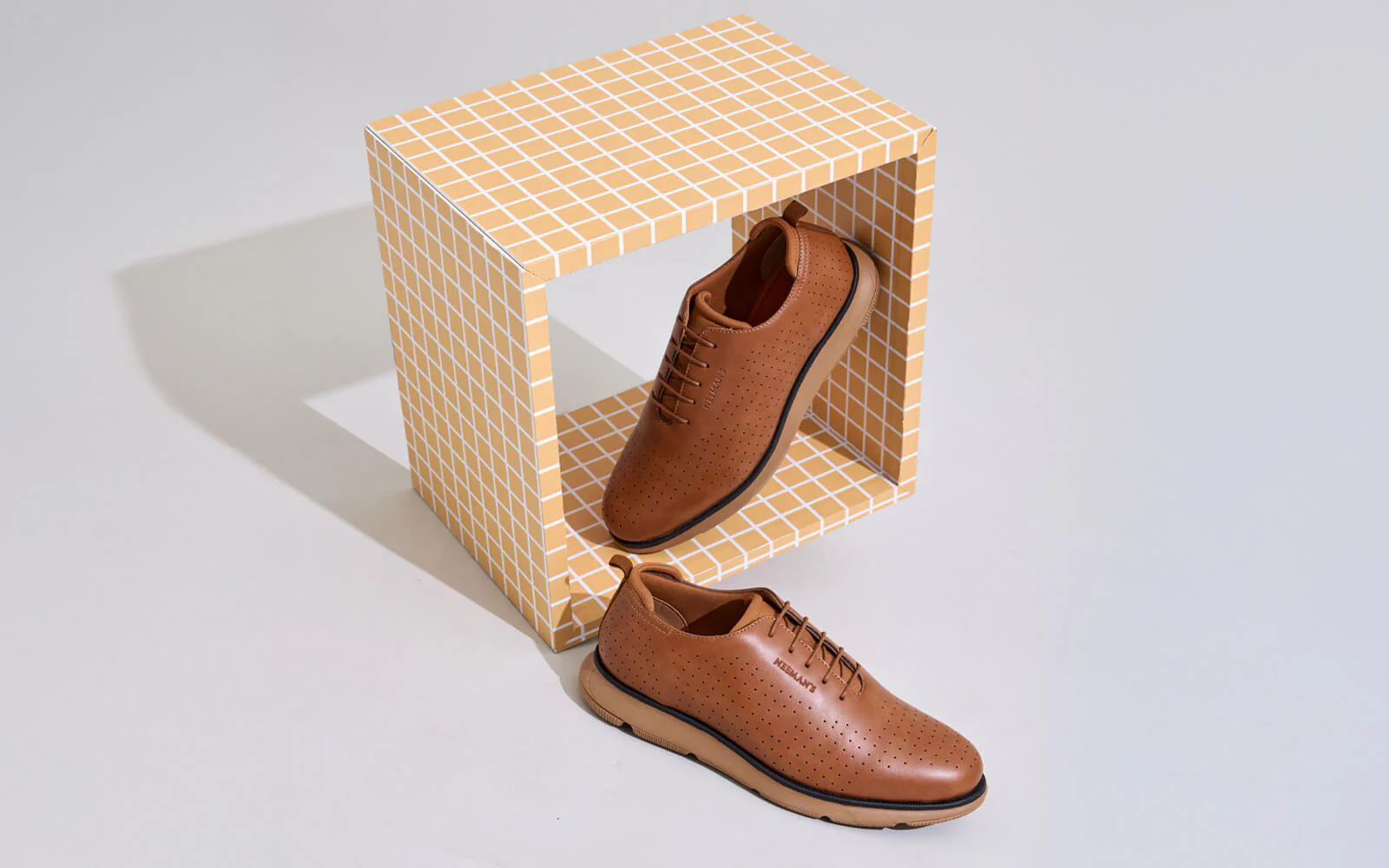 Flexy Brogues : Tan - Image 10