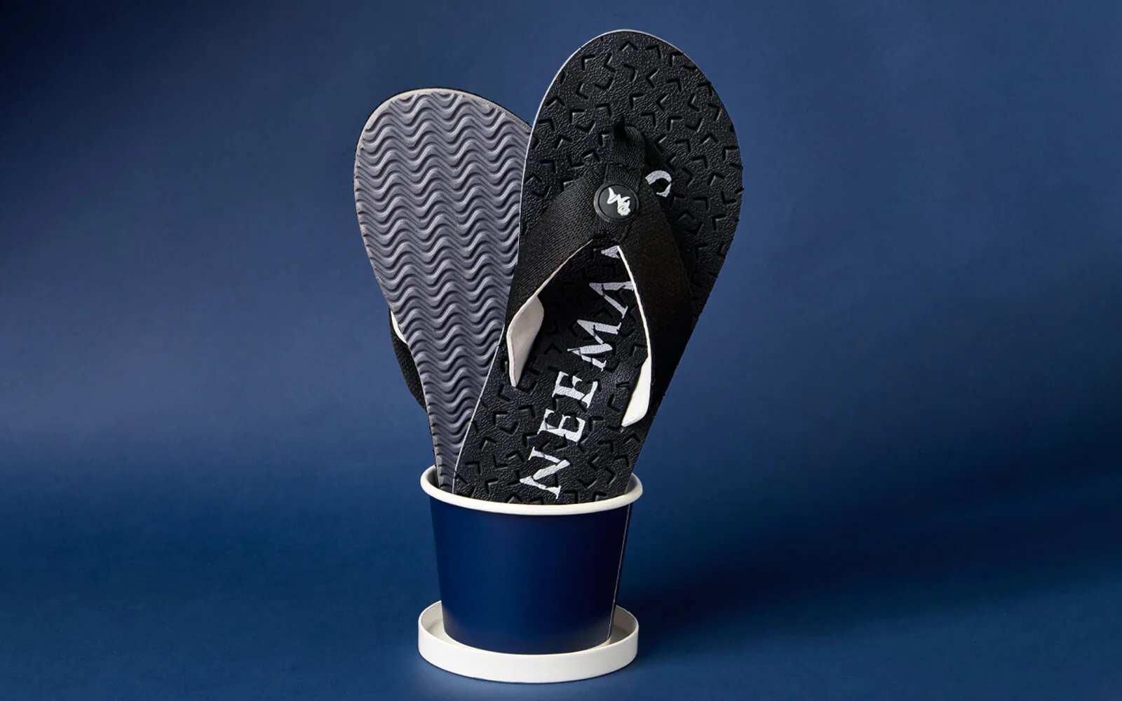 Float Ease Flips : Black - Image 3