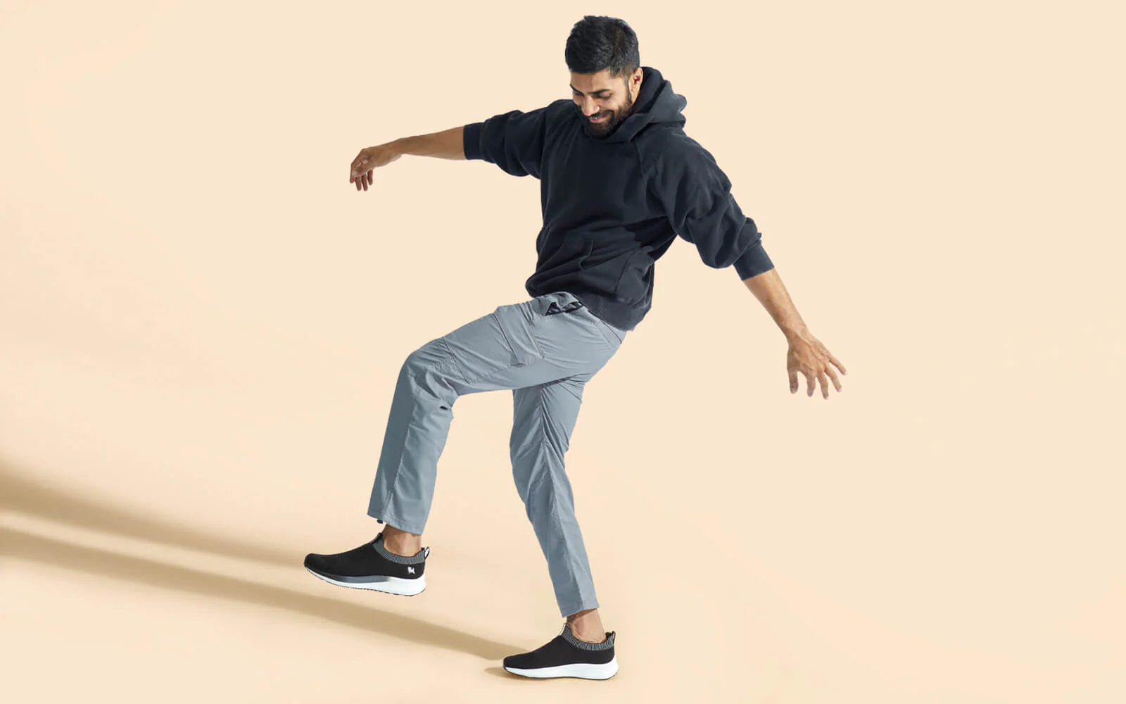Grip Fit Slip Ons : Black - Image 10