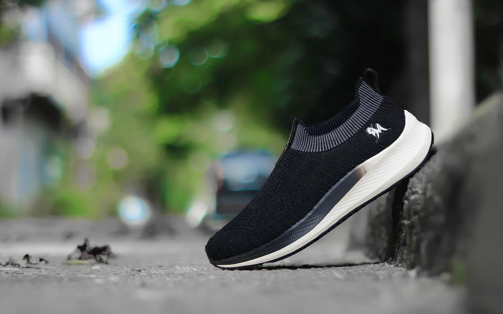 Grip Fit Slip Ons : Black - Image 6