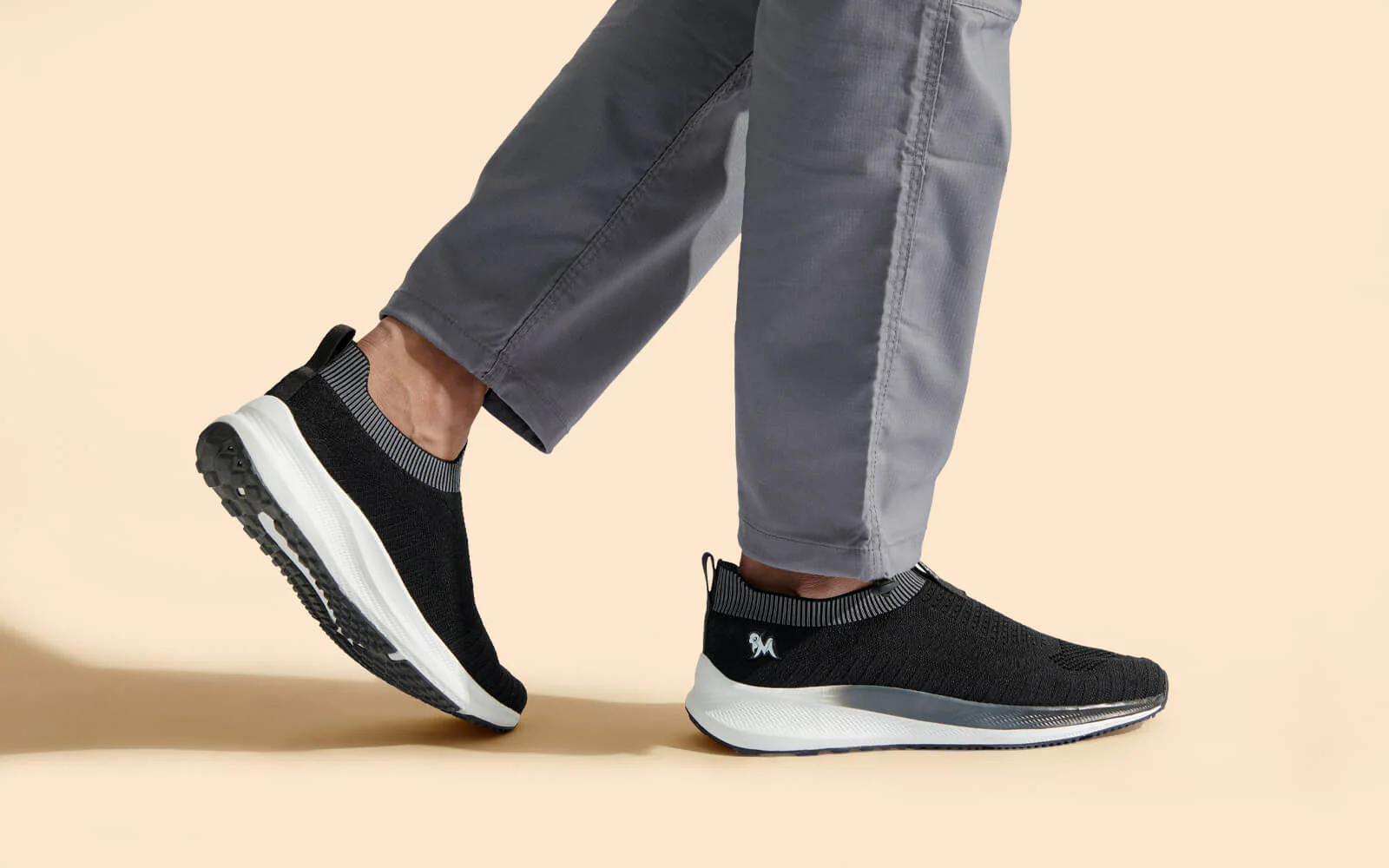 Grip Fit Slip Ons : Black - Image 9