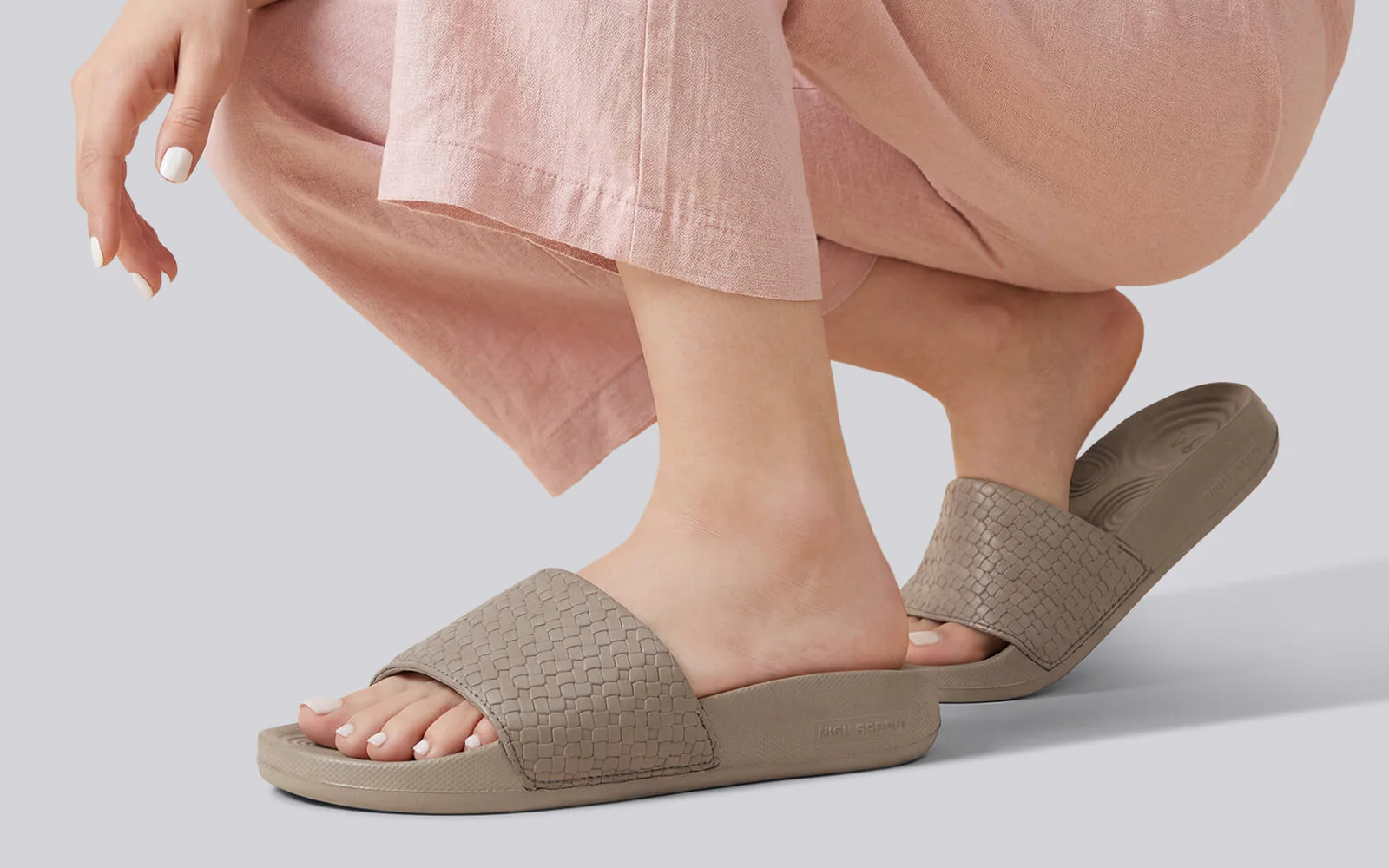 High Sprout Evoque Slides For Women : Goat - Image 7