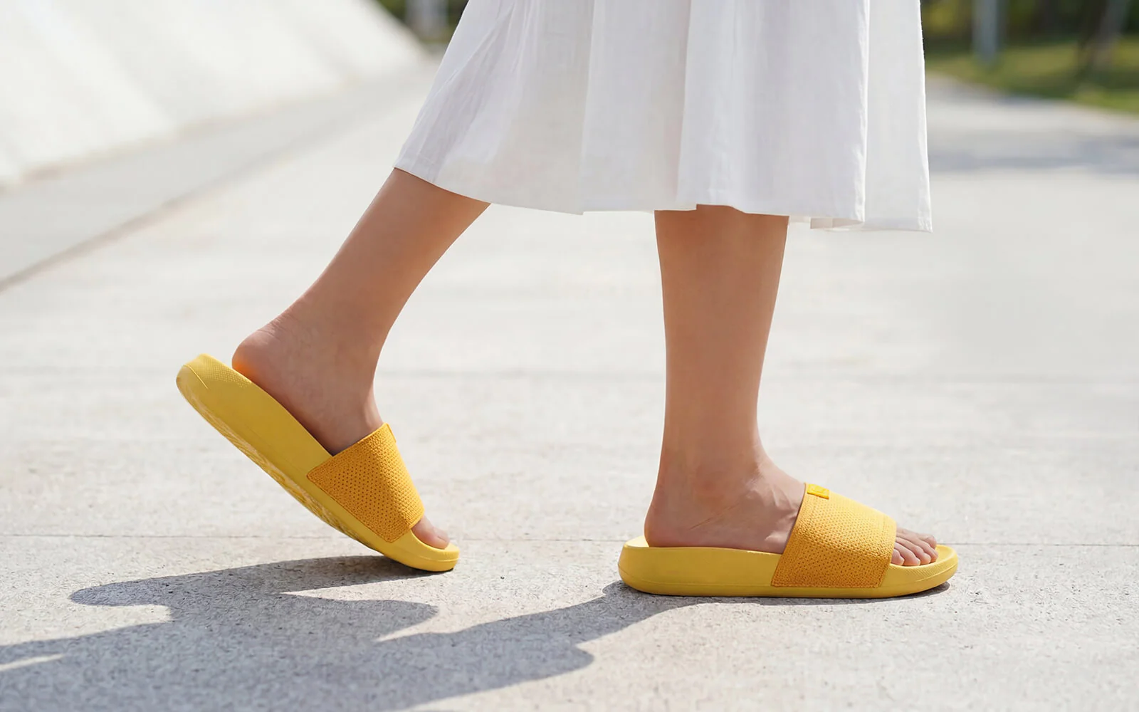 High Sprout Glideway Slides For Women : Yellow - Image 9