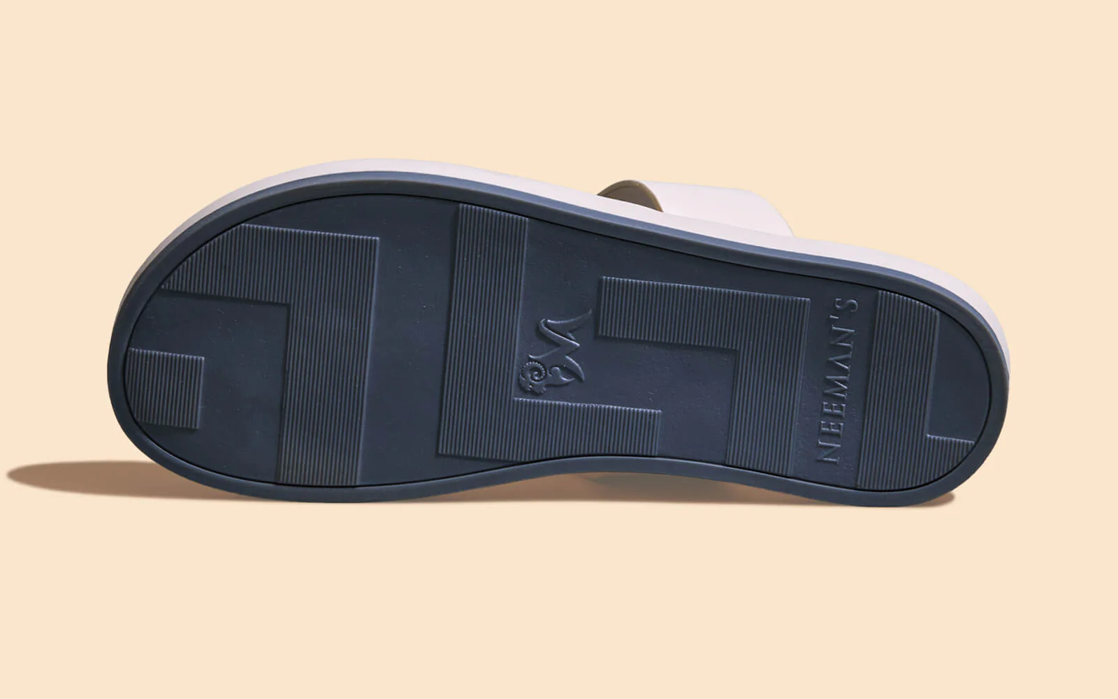 Luxe Flips : Beige - Image 5