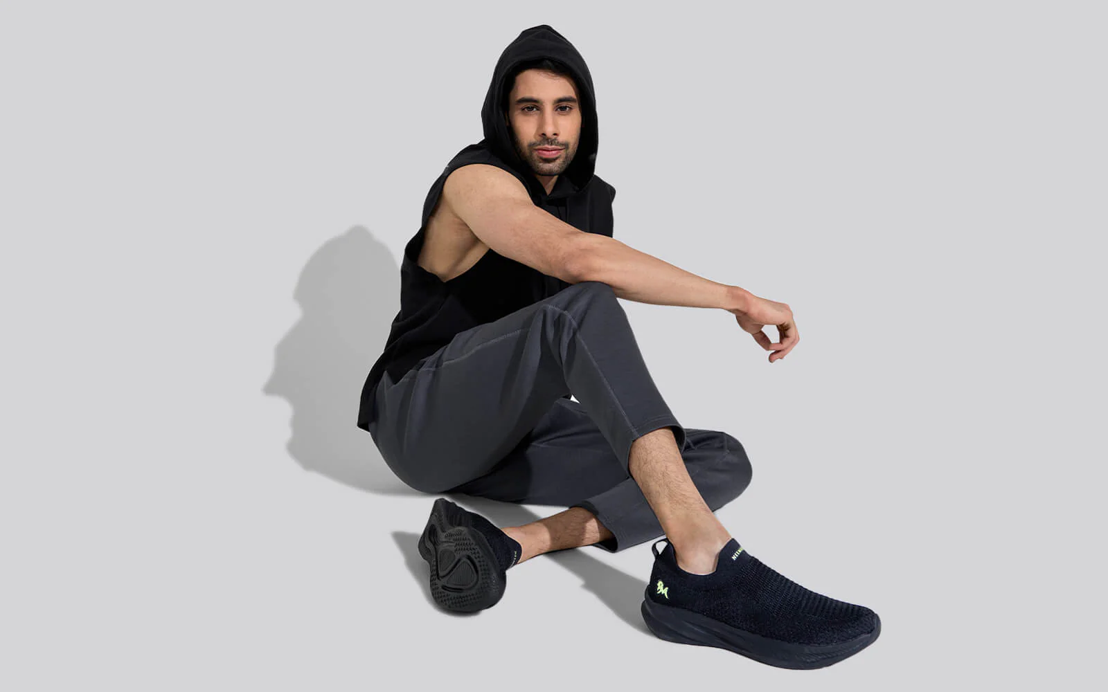 Max Cushy Slip Ons : Black - Image 10