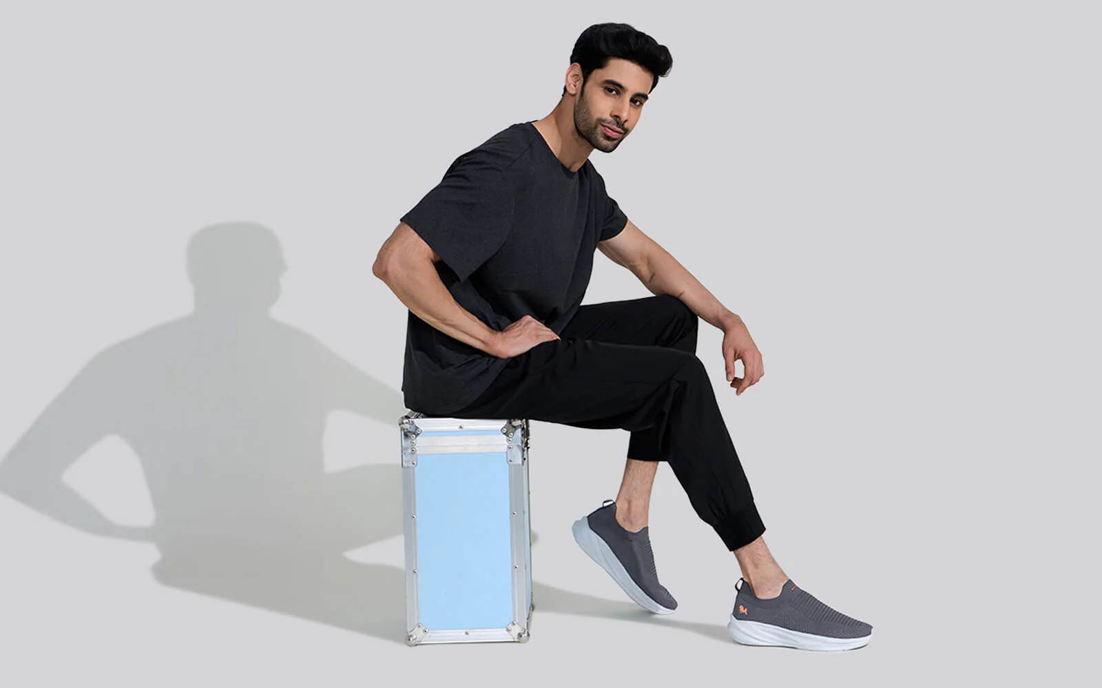 Max Cushy Slip Ons : Grey - Image 10