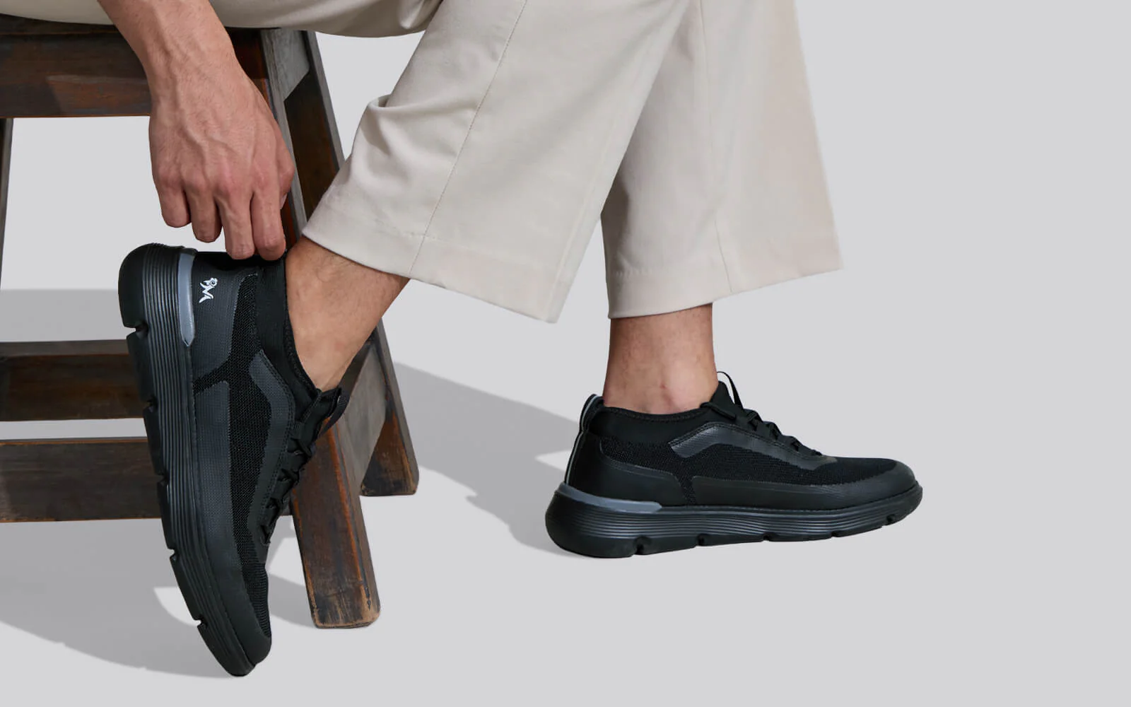 Mid-Top Sneakers : Black - Image 7