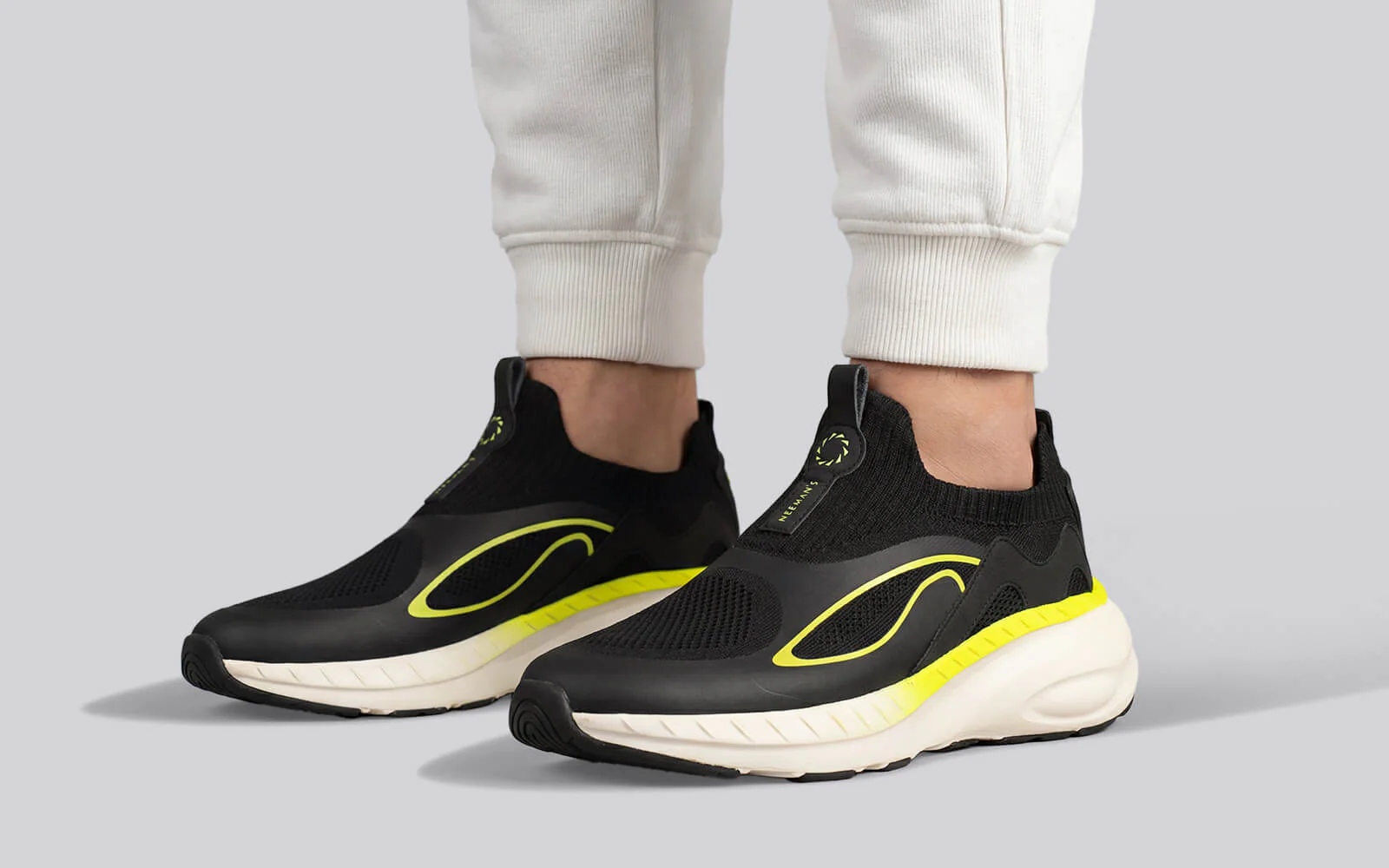 Novra Slip Ons For Men : Black - Image 7