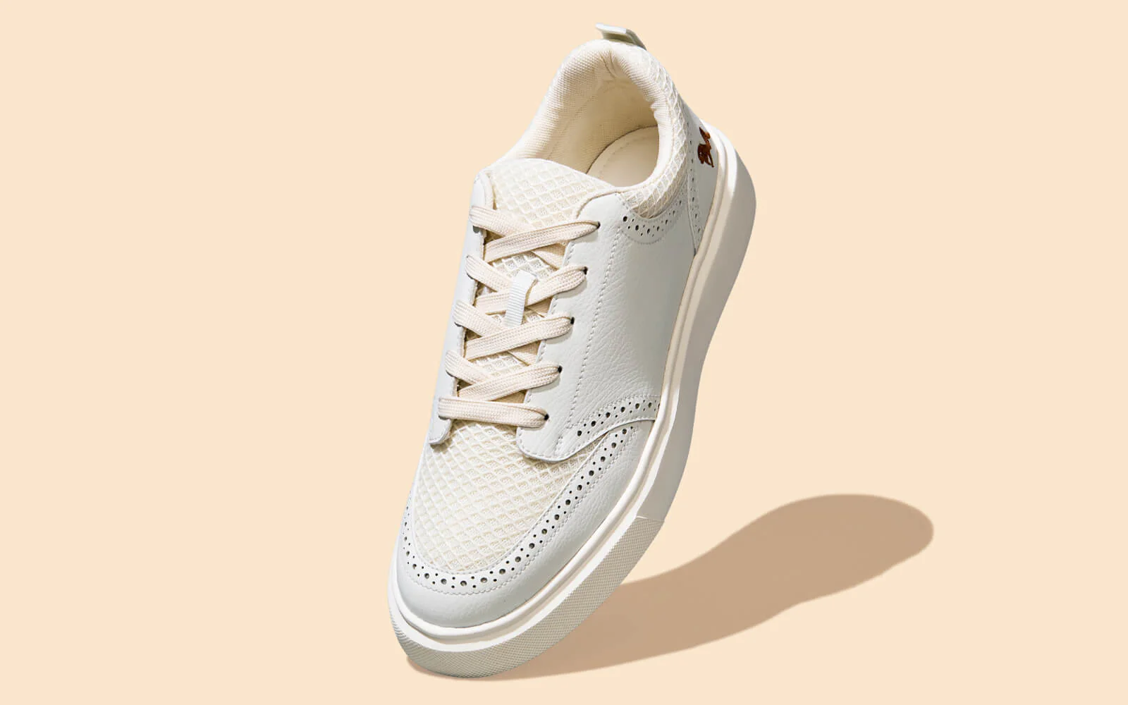 Pure Motion Sneakers : Ivory - Image 2