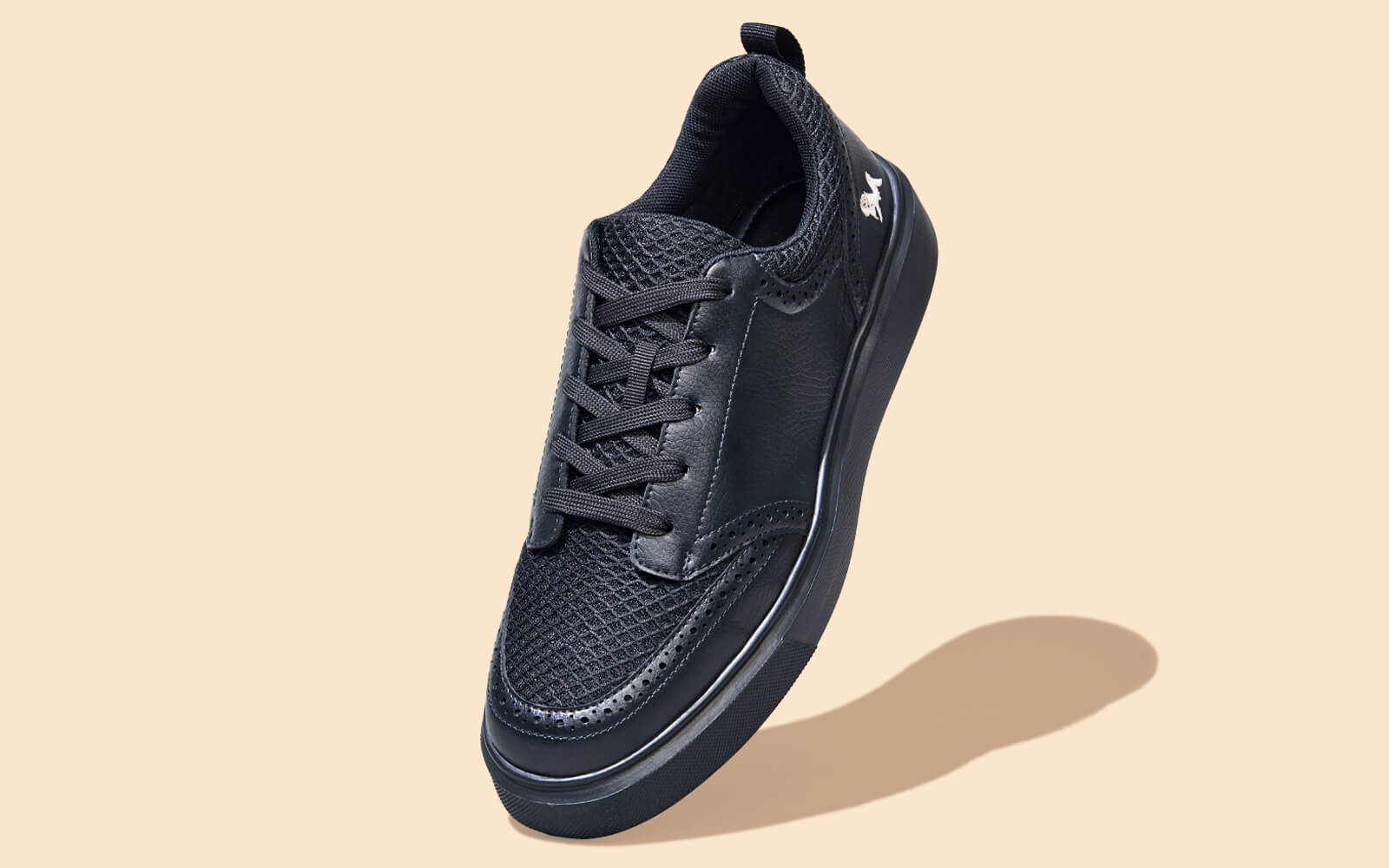 Pure Motion Sneakers : Black - Image 2