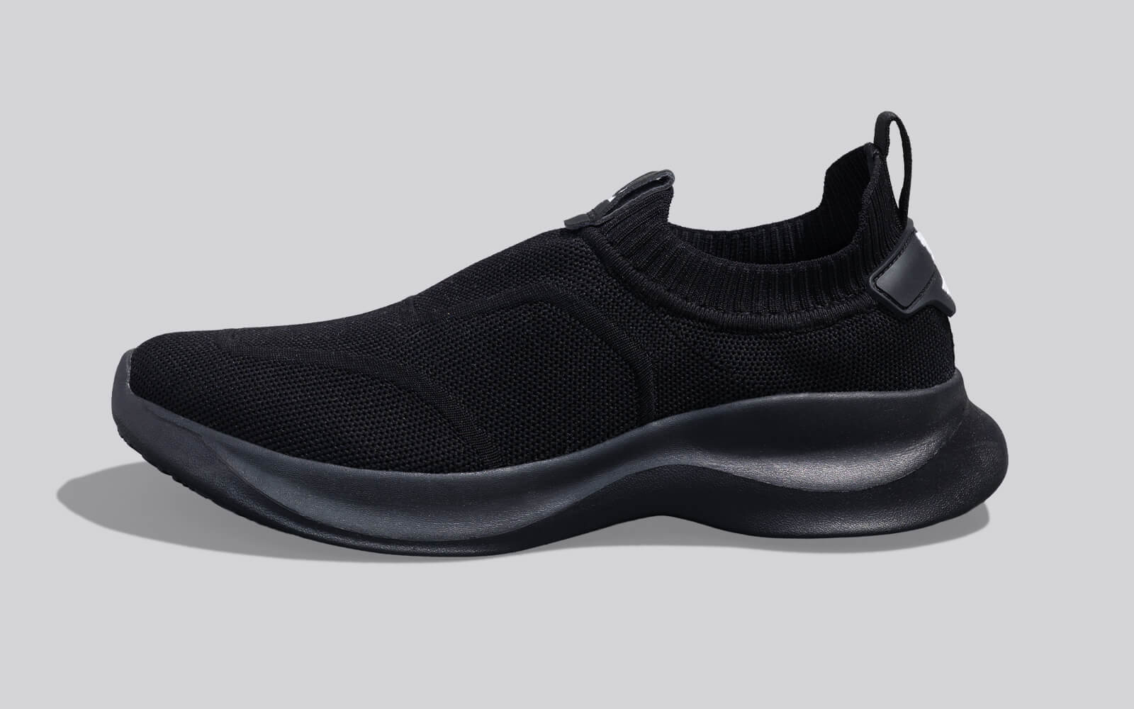 Sole Max Cush Slip Ons for Men : Black