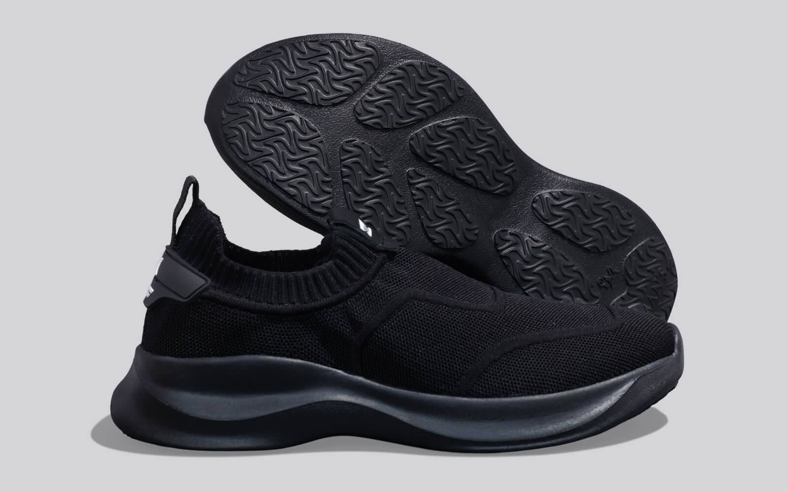 Sole Max Cush Slip Ons for Men : Black - Image 4