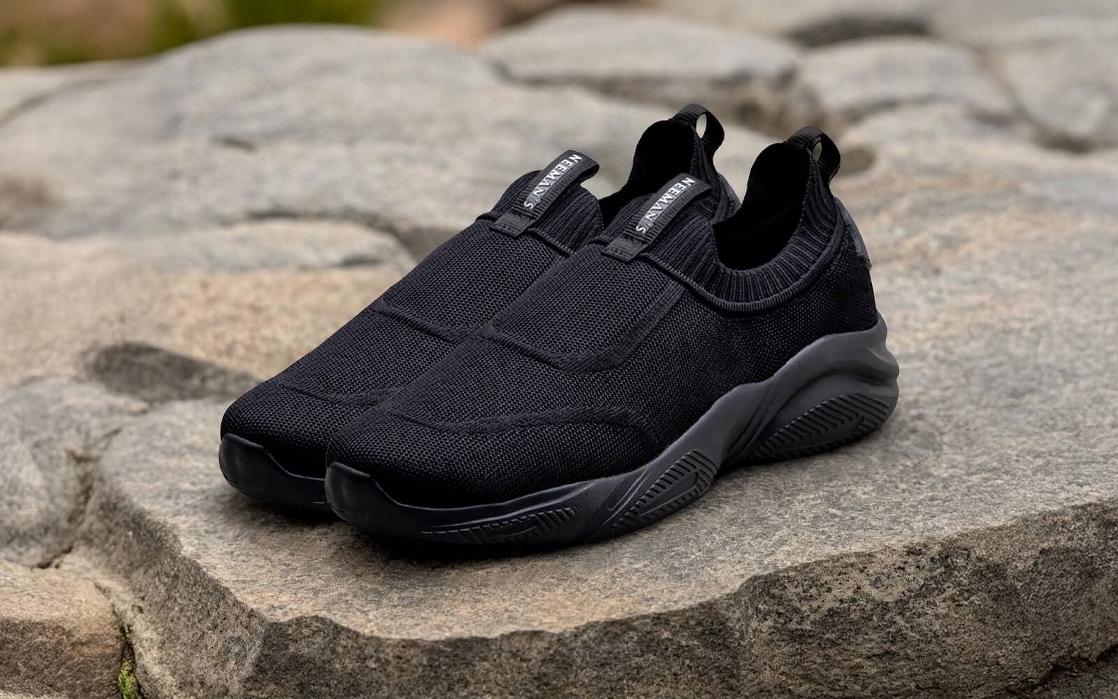 Sole Max Slip Ons : Ultra Black - Image 4