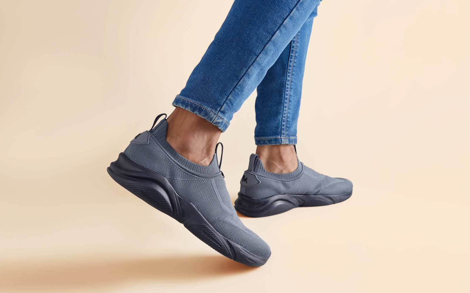 Sole Max Slip Ons : Ultra Grey - Image 9