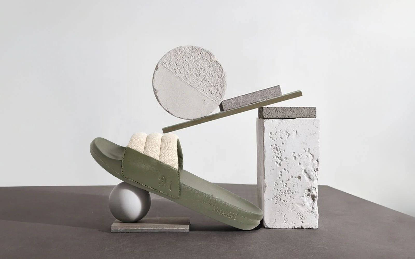 Squooshy Slides for Women : Olive - Image 3