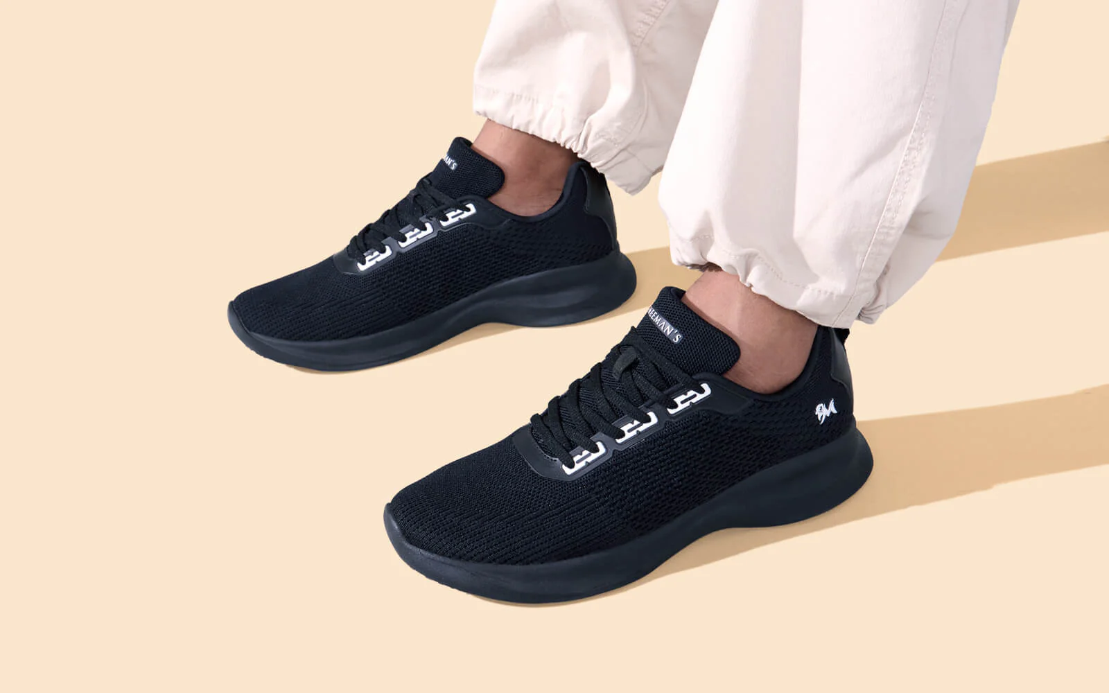 The CloudKnit Sneakers : Black - Image 9