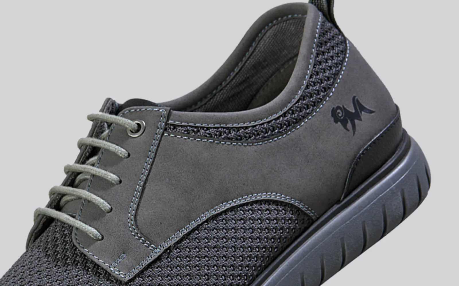The Derbies : Grey - Image 10