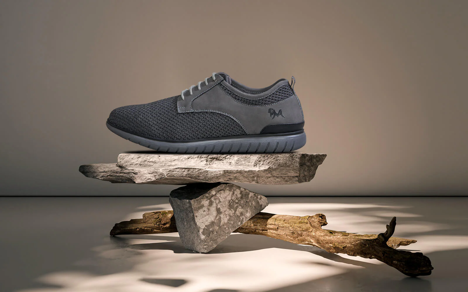 The Derbies : Grey - Image 3