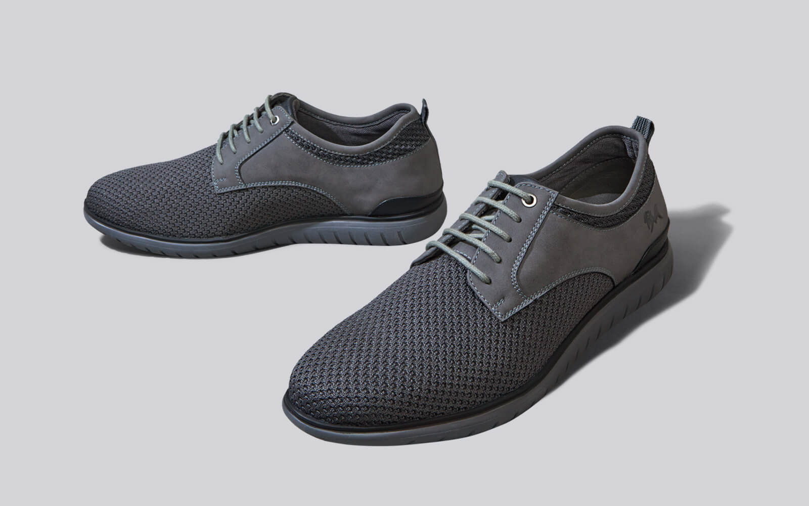 The Derbies : Grey - Image 6