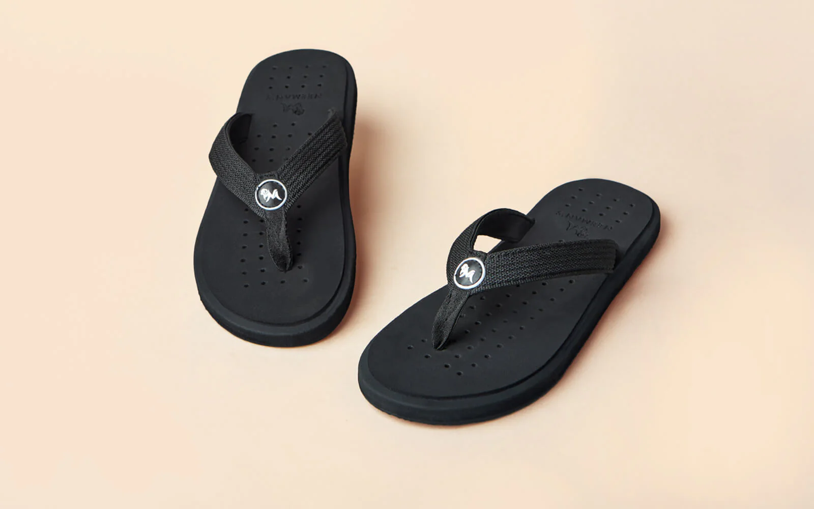 Eco Flips : Coal Black - Image 3