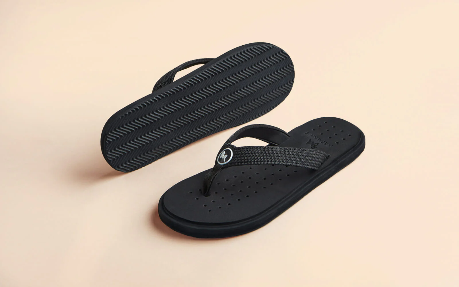 Eco Flips : Coal Black - Image 6