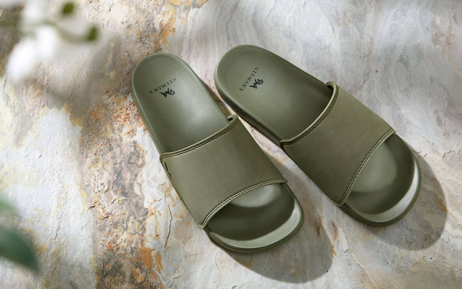 Eco Slides : Olive Green - Image 2