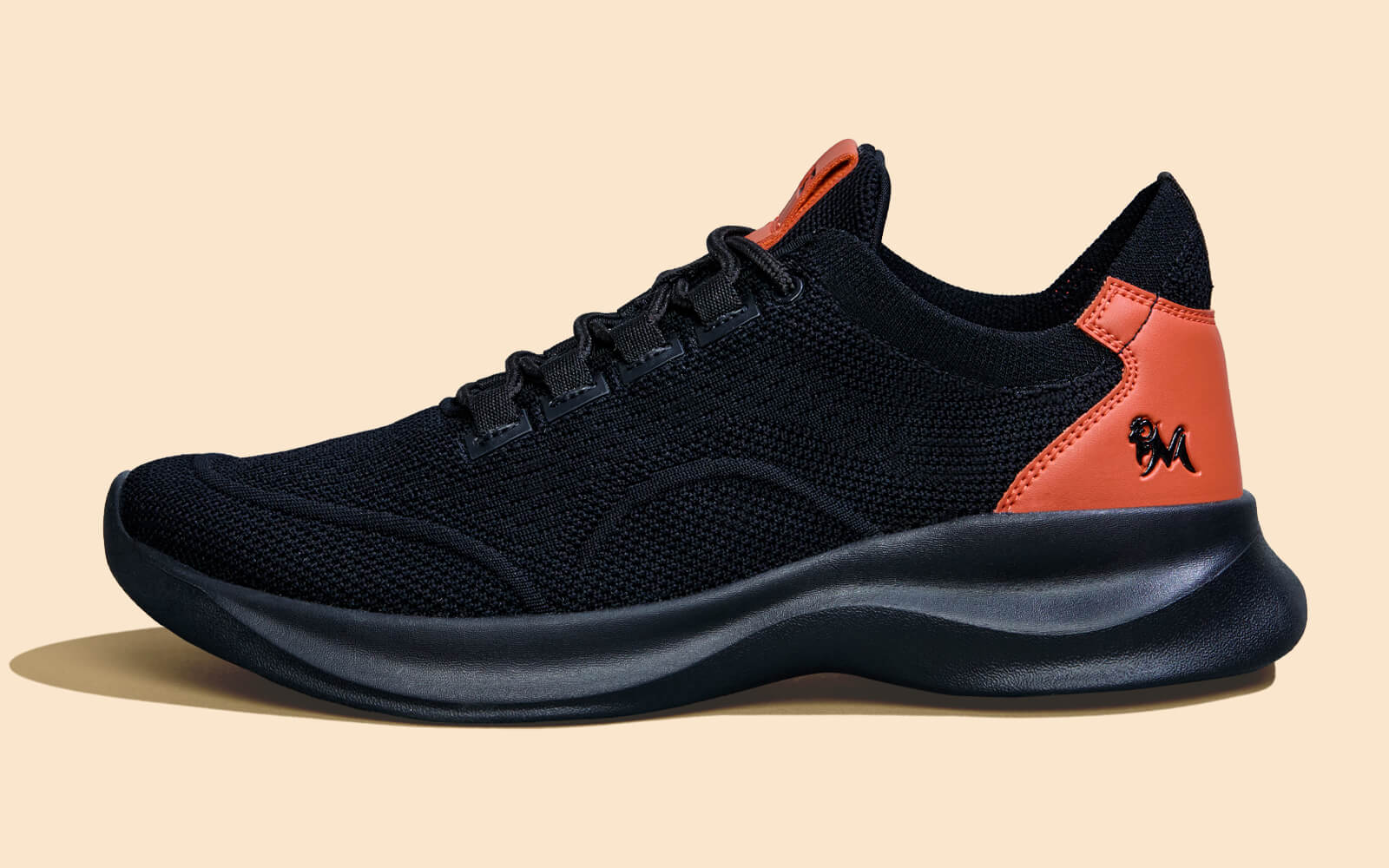 The Knit Strides : Black