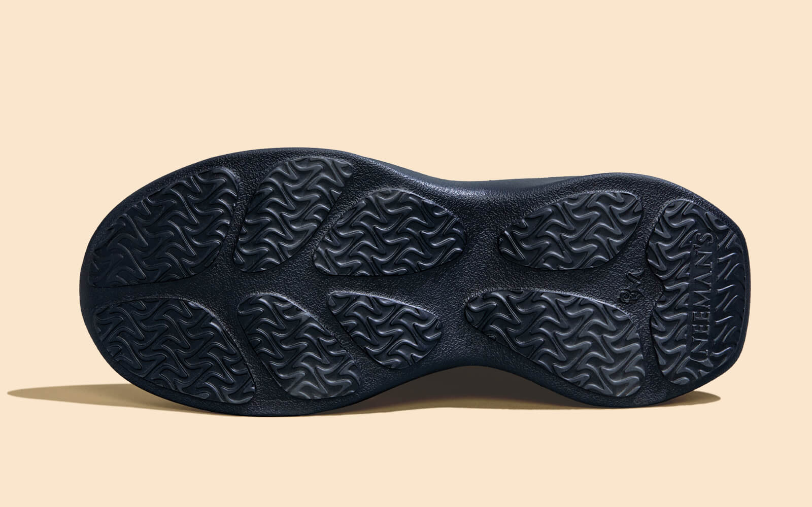 The Knit Strides : Black - Image 3