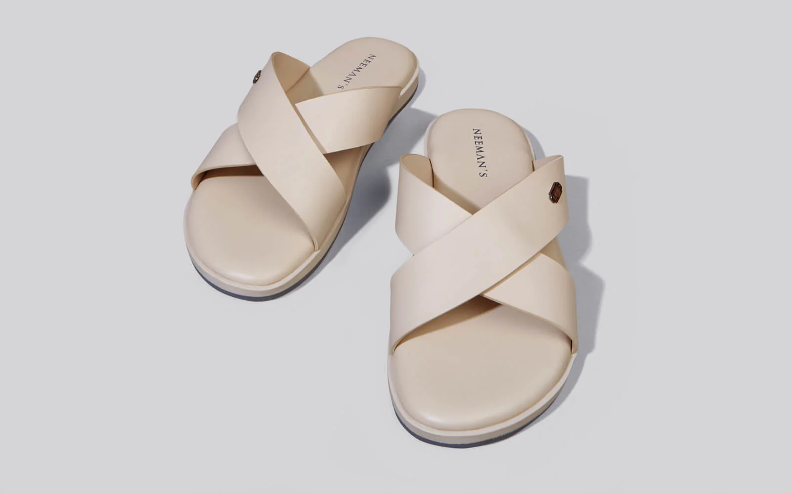 The Minimals : Beige - Image 7