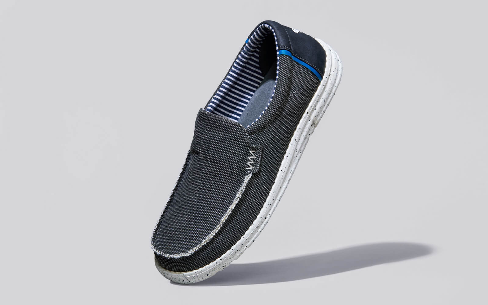 The Wanderers Slip Ons : Black - Image 2