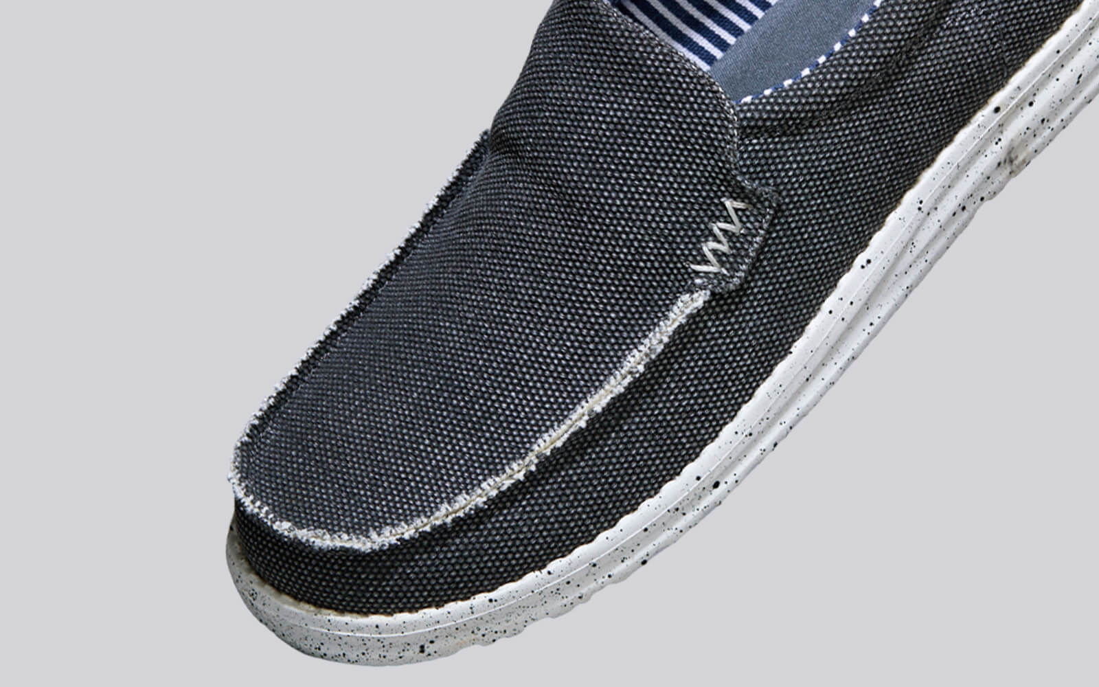 The Wanderers Slip Ons : Black - Image 8